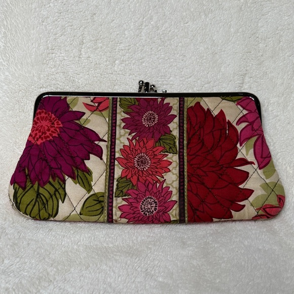 Vera Bradley Hello Dahlia Pattern Double Kiss Lock Frame Clutch Designer